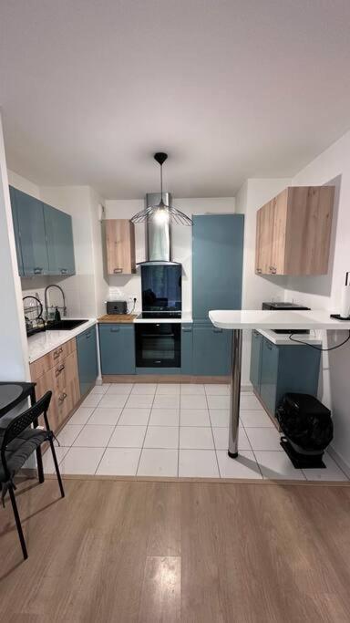 Appartement A Fleury-Merogis Proche De Paris Ngoại thất bức ảnh